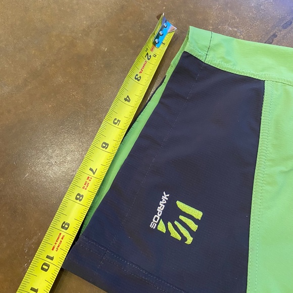 Karpos MTB Riding Biking Climbing Active Sports Outdoor Yellow Green Shorts - Picture 14 of 14